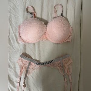 victoria’s secret push up bra and garter belt